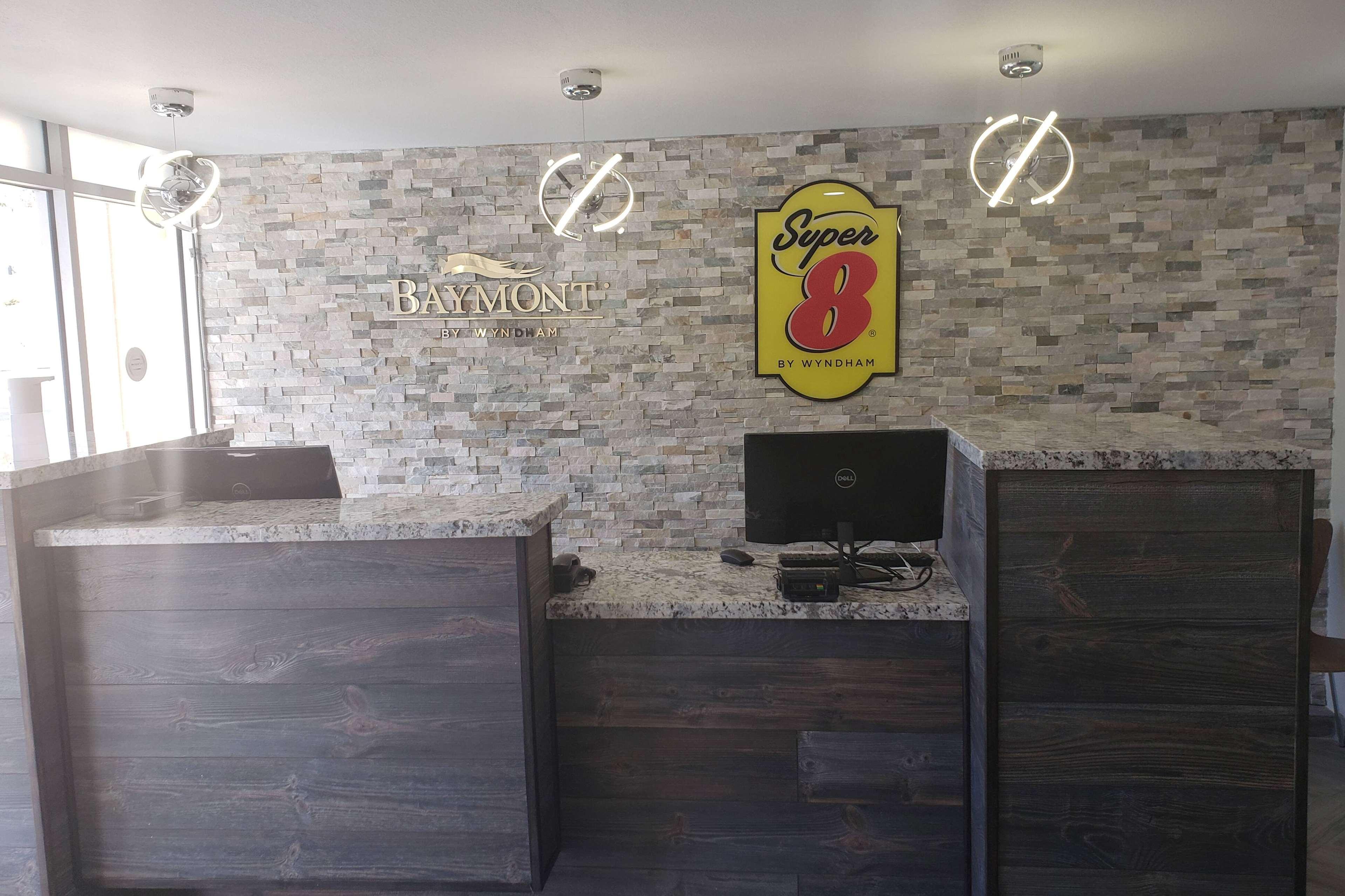 Super 8 By Wyndham Morganton Hotel Bagian luar foto
